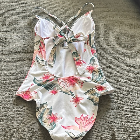 Floral Women’s One Piece Swimsuit with matching shorts and jacket. - Picture 4 of 7